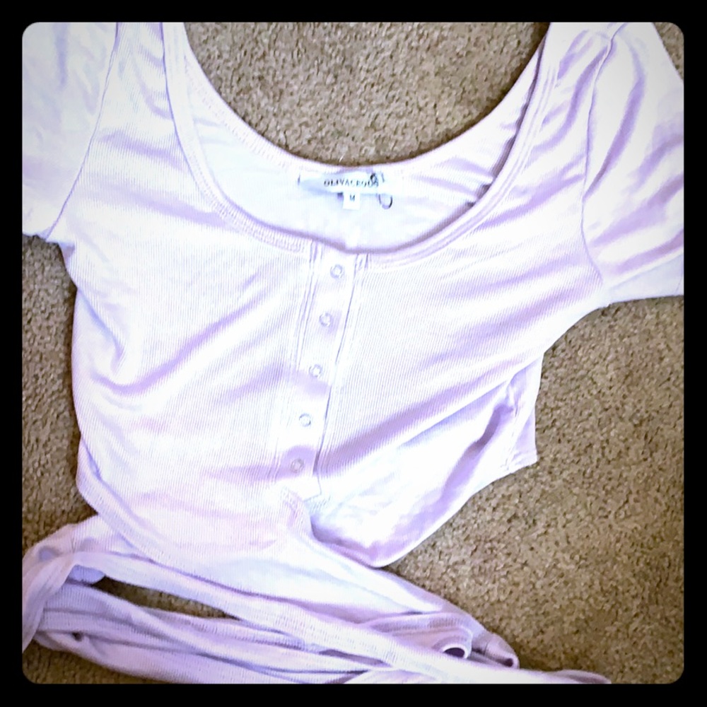 Olivaceous crop wrap around.